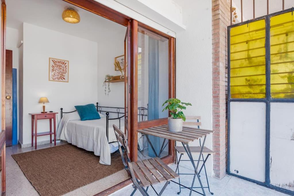 Central Beach Apartment With Free Parking And Pool Марбелья Екстер'єр фото